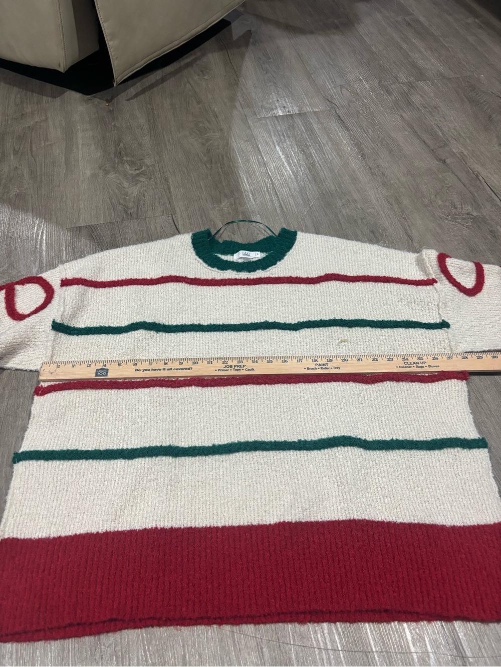Talulah Warm Wishes Sweater OVERSIZED KNIT BOW DETAILED SWEATER IVORY RED GREEN - Picture 3 of 5